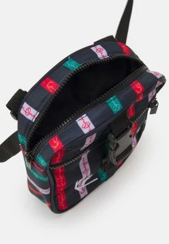 Prix Incroyables Karl Kani ORIGINALS STRIPE MESSENGER - Sac bandoulière sacs fermeture éclair male -Karl Kani Soldes Boutique e7b2e9dc55114706aa90542396502756