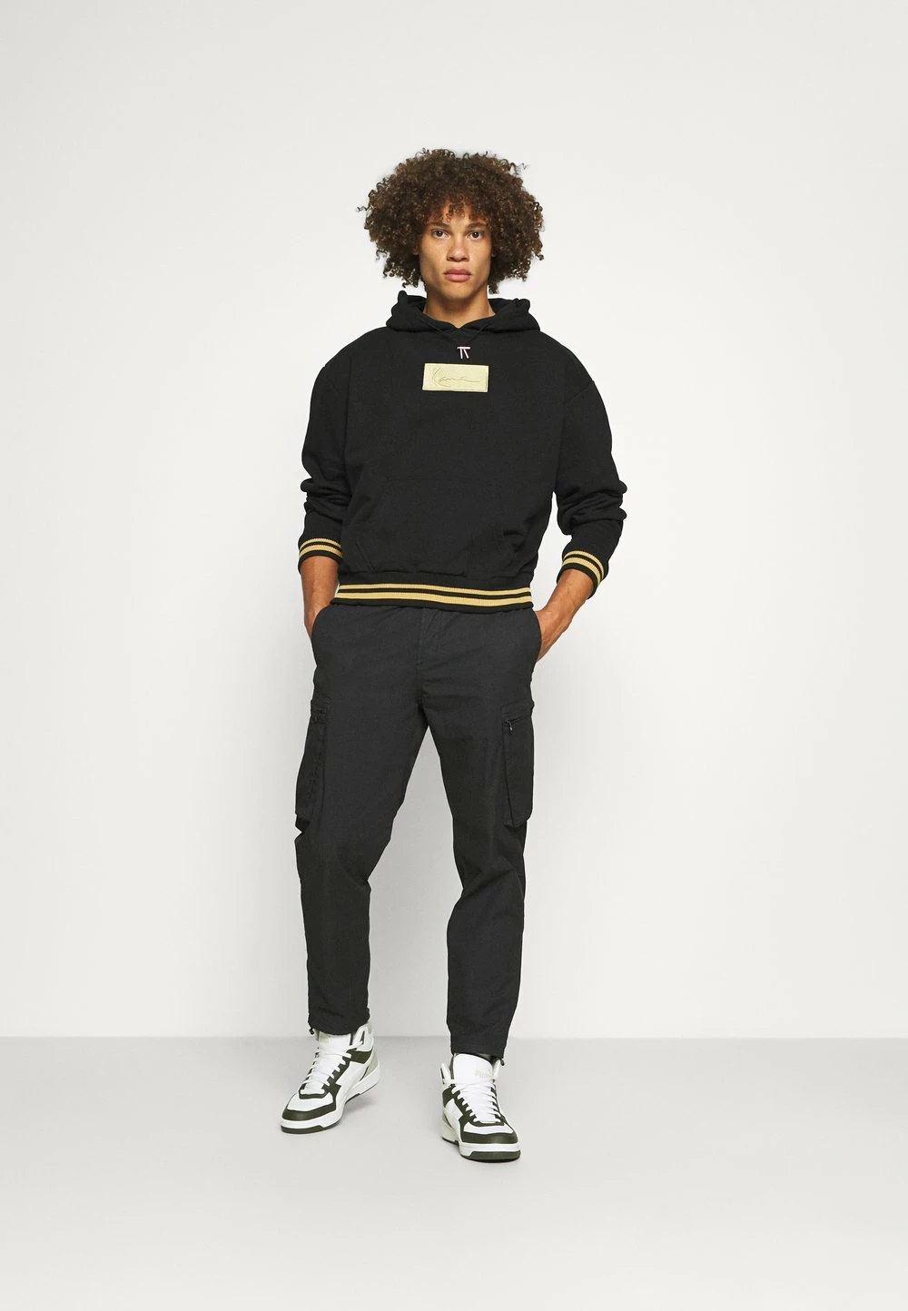 Karl Kani SMALL SIGNATURE BOX HOODIE UNISEX - Sweat à capuche Garantie De Qualité 100% sweats & hoodies 4 Karl Kani SMALL SIGNATURE BOX HOODIE UNISEX - Sweat à capuche Garantie De Qualité 100% sweats & hoodies – Image 2