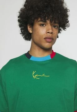 Prix Jamais Vus Karl Kani UNISEX SMALL SIGNATURE TEE - T-shirt imprimé sandales col rond -Karl Kani Soldes Boutique f1494435b6d14f578c4ba6c780c88752