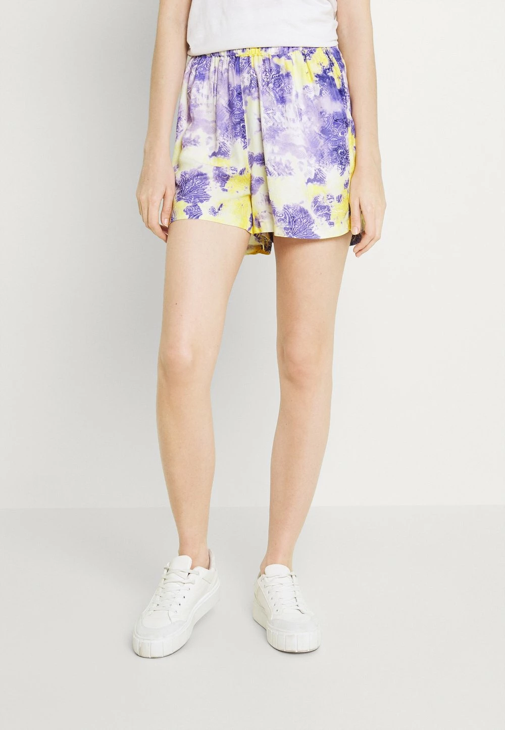 Karl Kani Prix Discount SMALL SIGNATURE PAISLEY RESORT - Short shorts haute female 3 Karl Kani Prix Discount SMALL SIGNATURE PAISLEY RESORT - Short shorts haute female